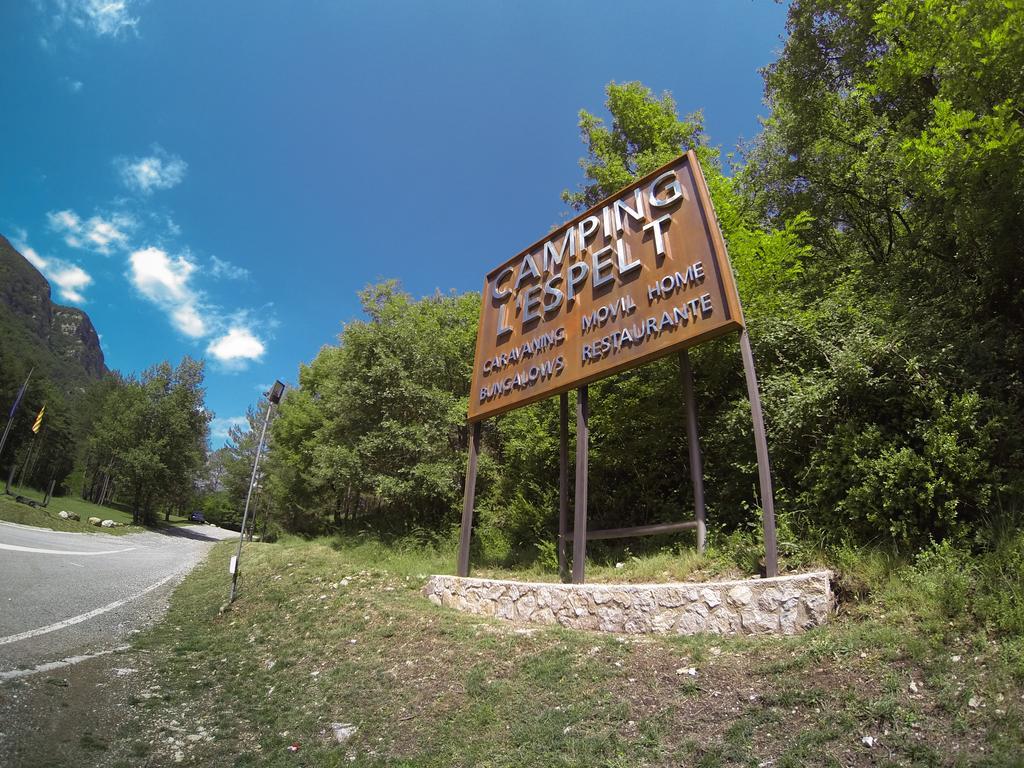 Camping L'Espelt Ла Побла де Лилет Екстериор снимка